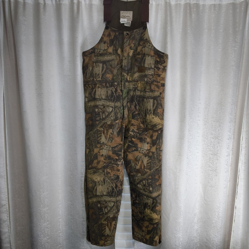 Walls Mens  Distressed Realtree Camouflage Insulated Overalls Size Large 38-40